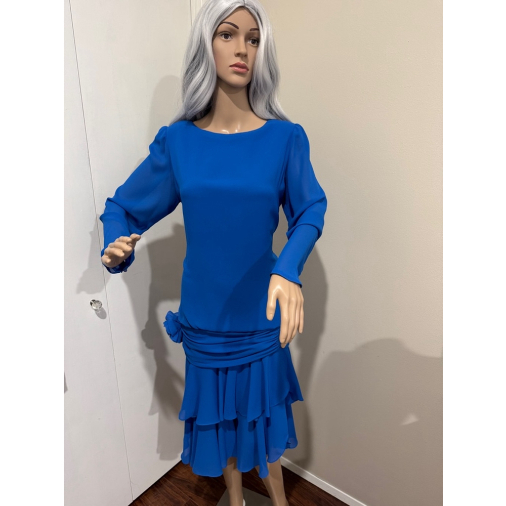 Vintage 80’s Unbranded lined drop waist Dress w/rosette tiered hem M 10/12, Blue